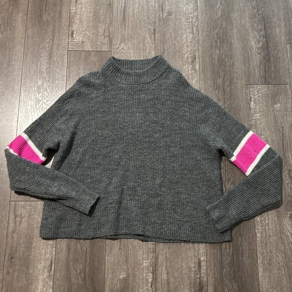 John + Jenn Varsity Striped Sleeves Mock Neck Pullover Sweater M - Picture 3 of 5